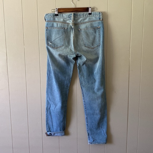Gap Sexy Boyfriend Jeans Distressed, Lighter Wash, Size 28 Tall - Picture 3 of 11